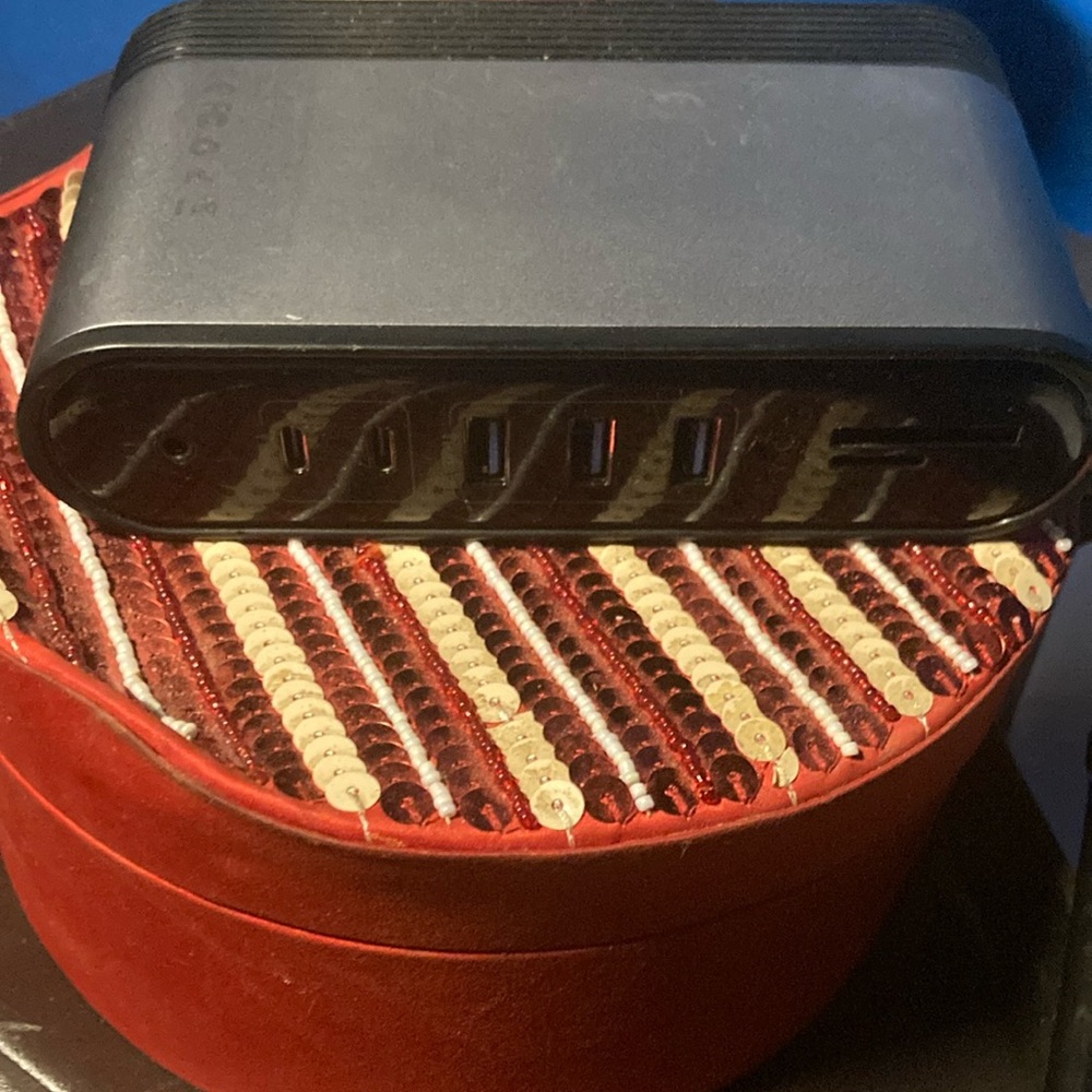 Baseus multi port workstation